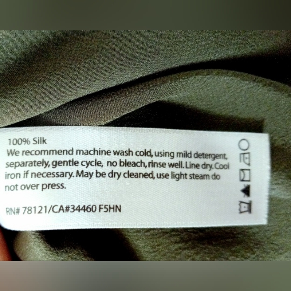 EILEEN FISHER Elegant Minimalist Olive Green 100% Silk Women's Blouse Size Large - Picture 6 of 8